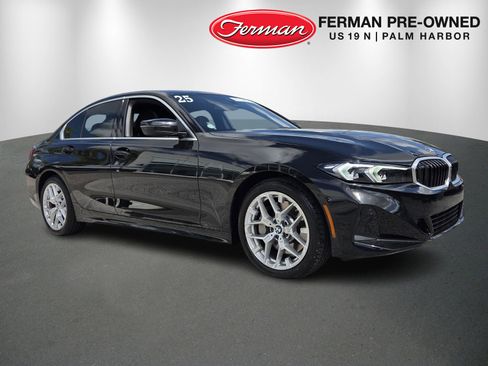 Certified 2025 BMW 330i Sedan RWD image 1