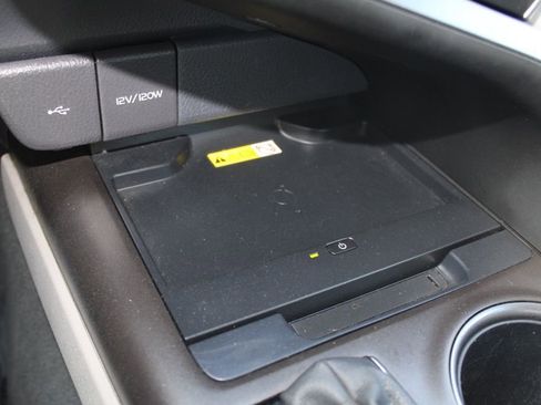 Used 2023 Toyota Camry XSE FWD image 27