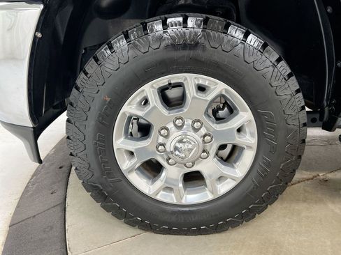 Used 2022 RAM 2500 Laramie AWD/4WD image 24