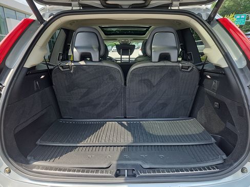 Used 2024 Volvo XC90 B5 Core w/ Climate Package AWD/4WD image 34