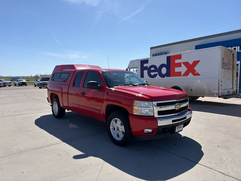 Used 2011 Chevrolet Silverado 1500 LT w/ All-Star Edition AWD/4WD image 7