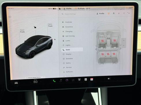 Used 2020 Tesla Model Y Long Range AWD/4WD image 29