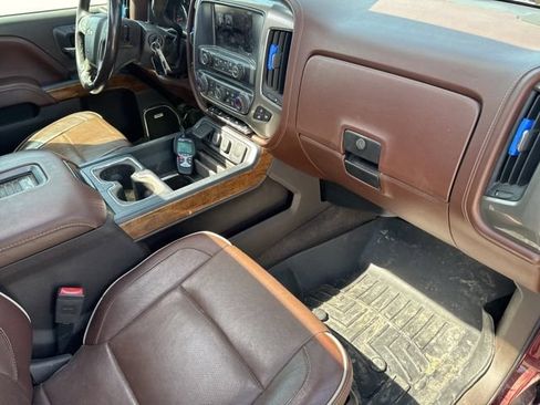Used 2017 Chevrolet Silverado 1500 High Country AWD/4WD image 23