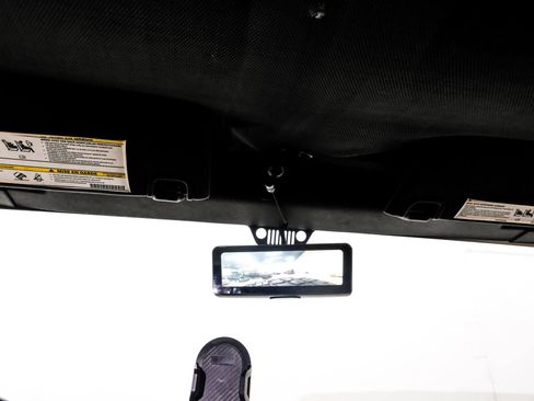Used 2015 Jeep Wrangler Unlimited Rubicon w/ Connectivity Group AWD/4WD image 35