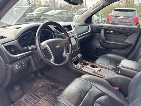 Used 2013 Chevrolet Traverse LT image 13