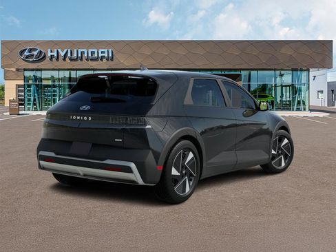 New 2026 Hyundai Ioniq 5 SEL image 5