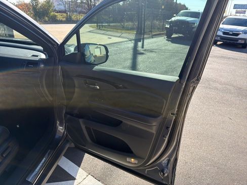 Used 2019 Honda Passport Elite image 16