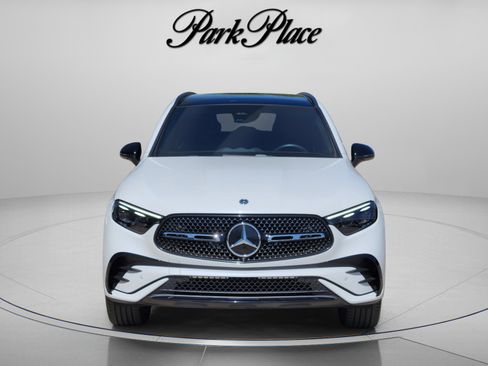Used 2024 Mercedes-Benz GLC 300 4MATIC image 5