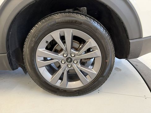 Used 2022 Ford Explorer XLT w/ Equipment Group 202A image 58