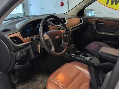 Used 2016 Chevrolet Traverse LTZ image 9