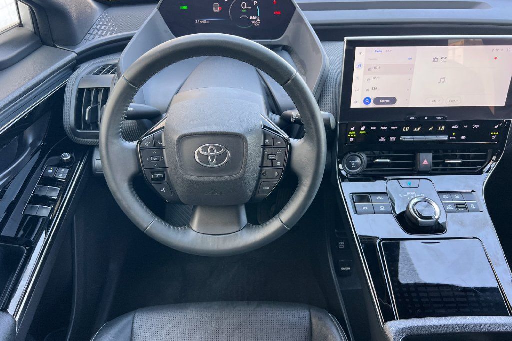 Used 2023 Toyota bZ4X AWD image 17