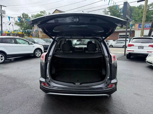 Used 2016 Toyota RAV4 Limited image 14