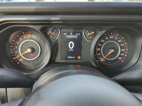 Certified 2025 Jeep Gladiator Sport AWD/4WD image 6