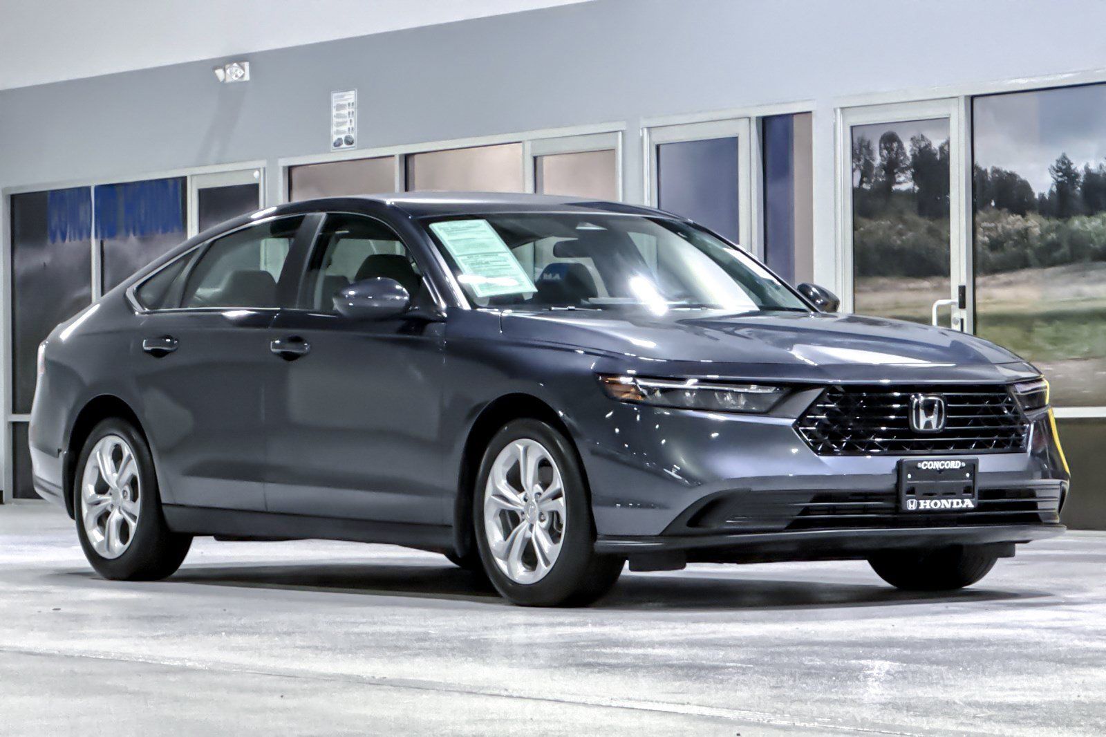 Used 2025 Honda Accord LX image 7