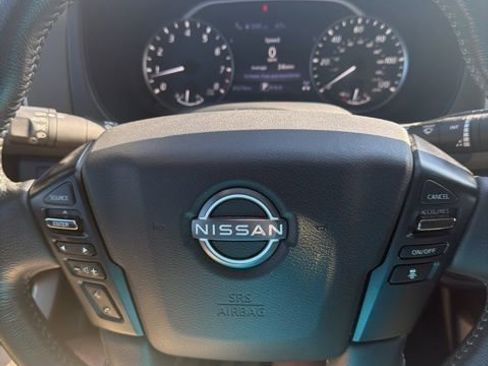 Used 2023 Nissan Frontier SV w/ SV Convenience Package image 12