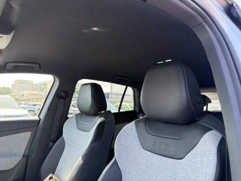 Used 2023 Volkswagen ID.4 Pro RWD image 16