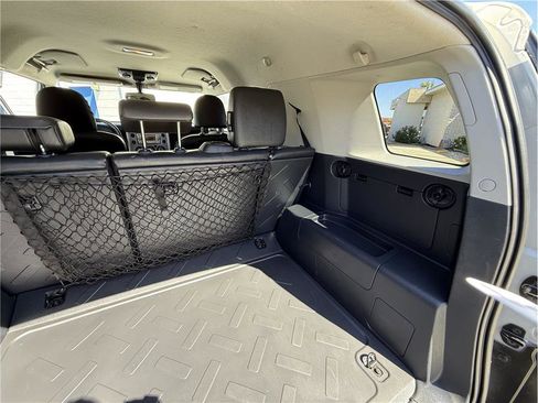 Used 2014 Toyota FJ Cruiser 4WD w/ Convenience Package image 19