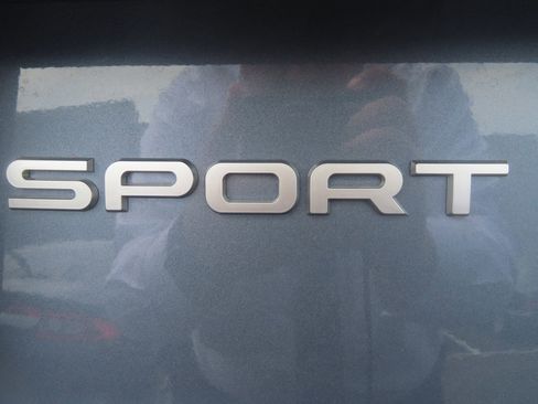 Used 2023 Land Rover Discovery Sport SE image 39