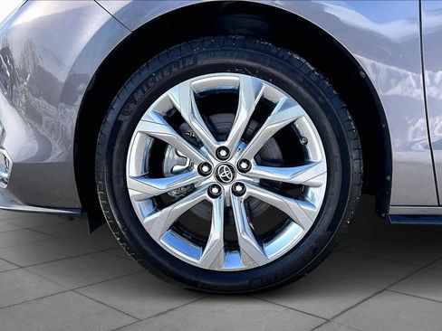 Certified 2021 Toyota Sienna Platinum image 22