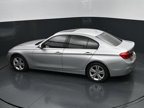 Used 2017 BMW 330i Sedan RWD image 25