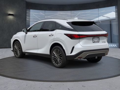 Used 2024 Lexus RX 350 w/ Convenience Package AWD/4WD image 3
