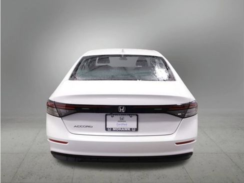 Certified 2024 Honda Accord LX image 5