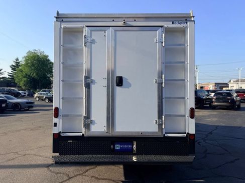 Used 2022 Chevrolet Express 3500 w/ Power Convenience Package RWD image 5