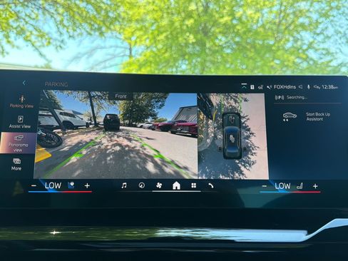 Used 2025 BMW 530i xDrive w/ Premium Package AWD/4WD image 26