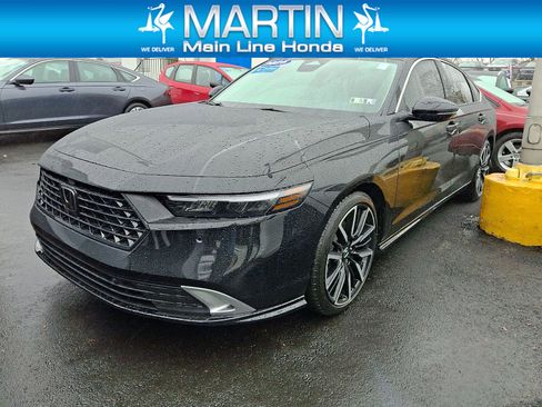 Certified 2025 Honda Accord Touring image 1