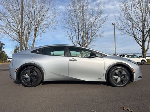 Used 2026 Toyota Prius LE image 8