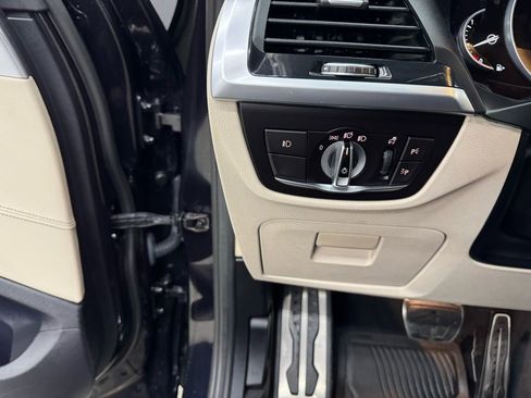 Used 2019 BMW X3 M40i image 23