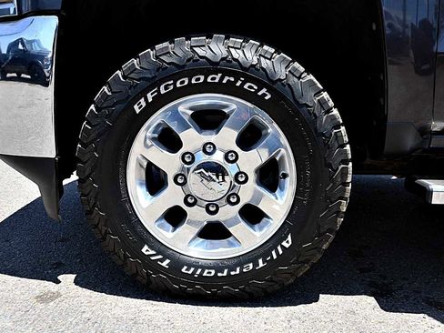 Used 2015 Chevrolet Silverado 2500 LT w/ LT Convenience Package AWD/4WD image 8