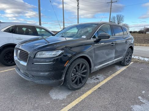Used 2022 Lincoln Nautilus Reserve w/ Monochromatic Package image 14