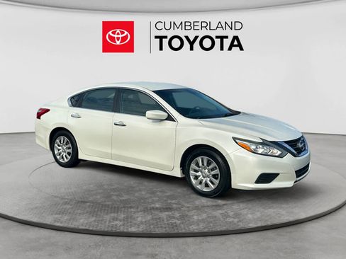 Used 2016 Nissan Altima 2.5 S w/ Power Driver Seat Package FWD image 7