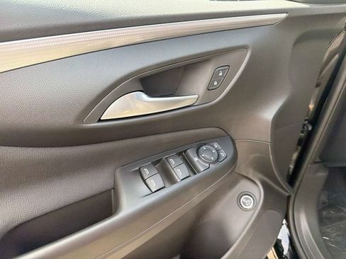 New 2026 Buick Envista Avenir FWD image 18