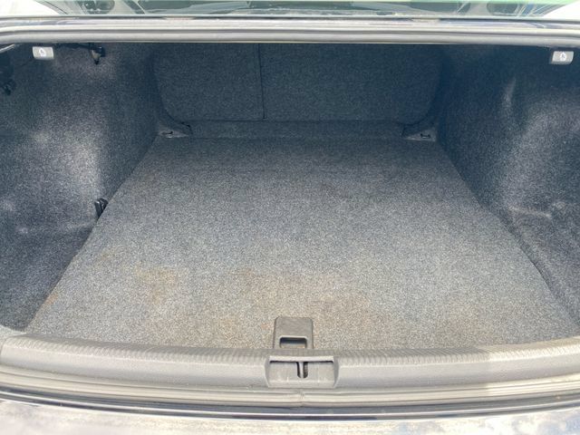 Used 2017 Volkswagen Passat 1.8T SE FWD image 31
