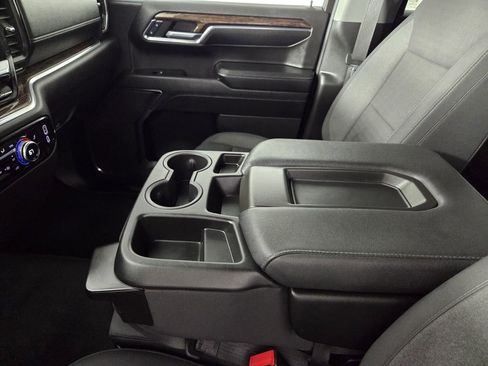 Used 2024 GMC Sierra 1500 Elevation image 16