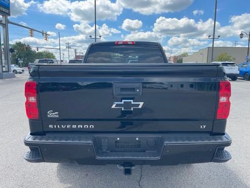 Used 2018 Chevrolet Silverado 1500 LT w/ Midnight Edition AWD/4WD image 12