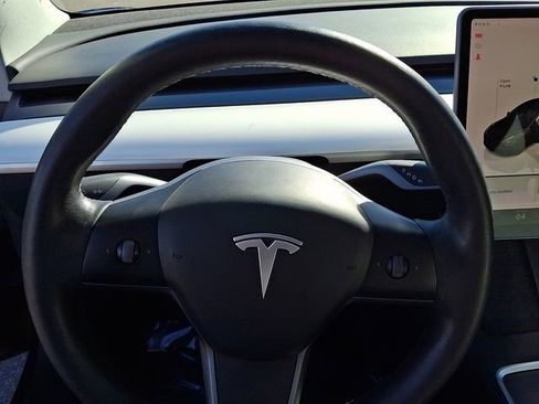 Used 2023 Tesla Model 3 Performance image 28