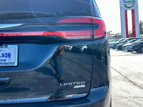 New 2026 Chrysler Pacifica Limited AWD/4WD image 13