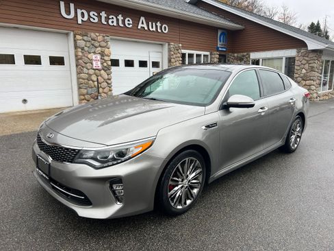 Used 2018 Kia Optima SX w/ Technology Package image 1