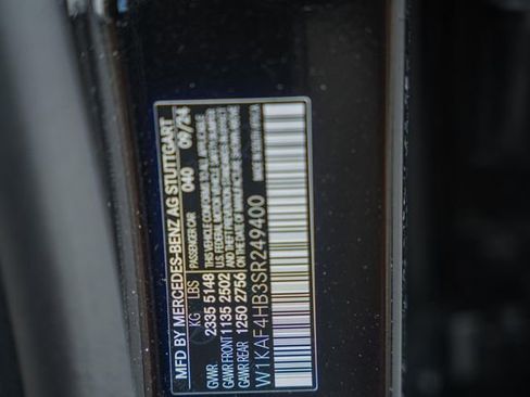 Certified 2025 Mercedes-Benz C 300 4MATIC Sedan image 39