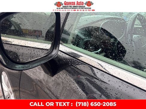 Used 2019 Chrysler Pacifica Touring-L image 30