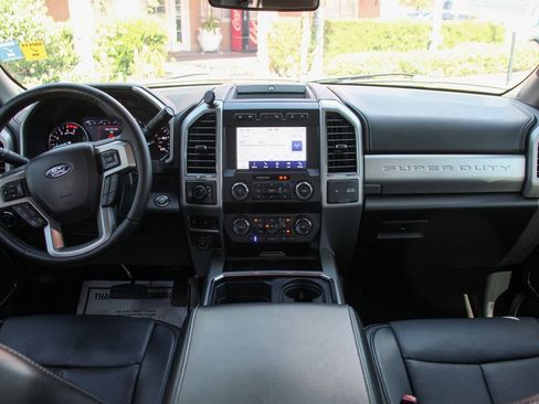 Used 2021 Ford F250 Lariat image 26