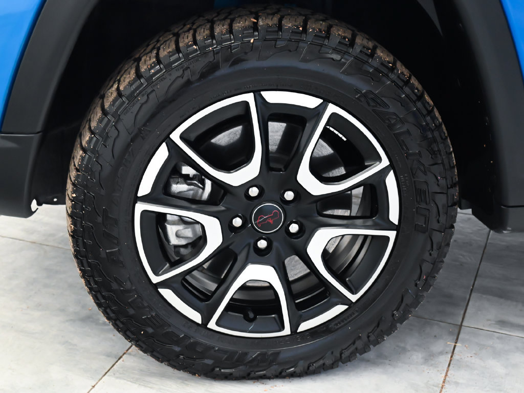 Used 2026 Jeep Compass Trailhawk AWD/4WD image 7