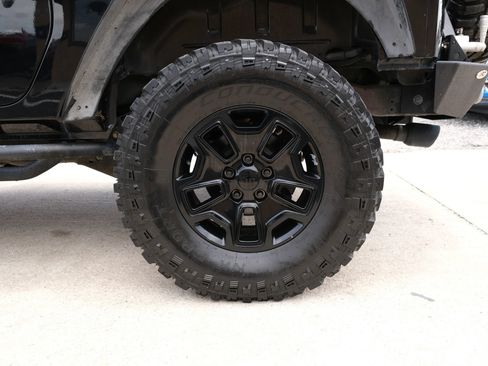 Used 2017 Jeep Wrangler Sport AWD/4WD image 10