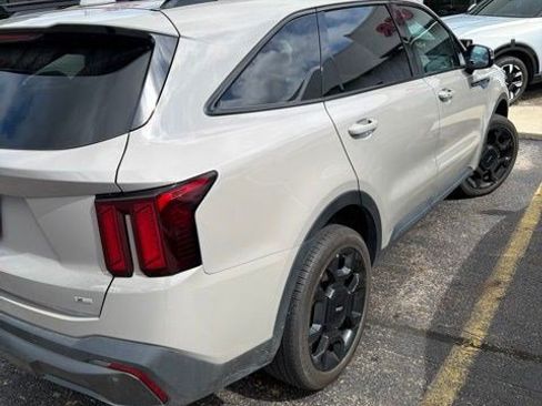 Used 2024 Kia Sorento X-Line EX AWD/4WD image 3