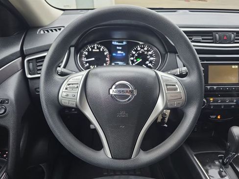 Used 2015 Nissan Rogue S AWD/4WD image 18