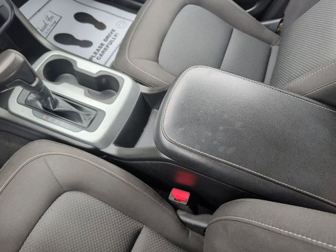 Used 2019 Chevrolet Colorado LT image 16