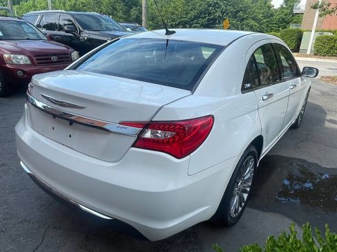 Used 2011 Chrysler 200 Limited image 8
